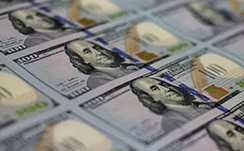 全球宽松货币政策推高贵金属避险溢价与供需缺口