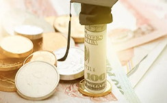 黄金价格突破4400美元新高 降息预期与地缘风险成核心驱动