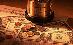 黄金价格再创新高 券商研报支撑长期上涨逻辑